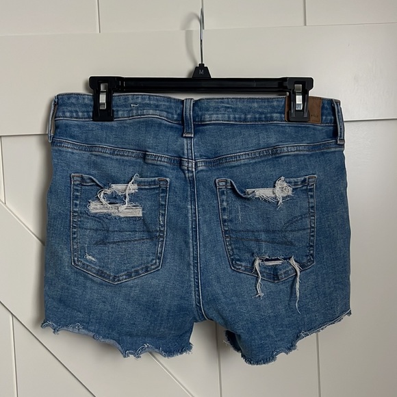 AMERICAN EAGLE ne(x)t level stretch women’s size 10 midi shorts - Picture 2 of 3